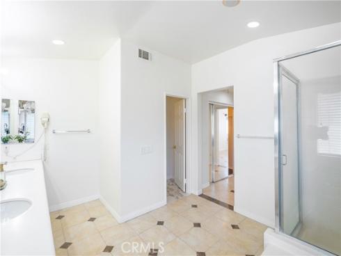 612 S Halliday St , Anaheim, CA