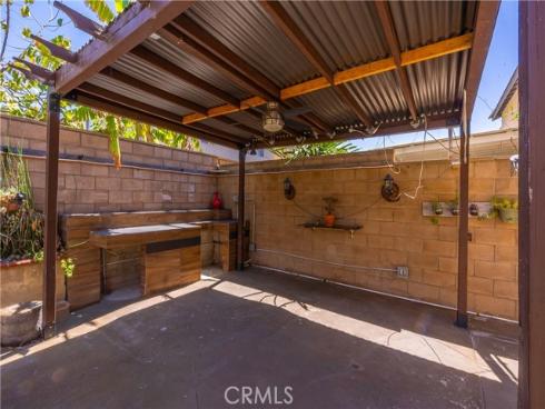 612 S Halliday St , Anaheim, CA