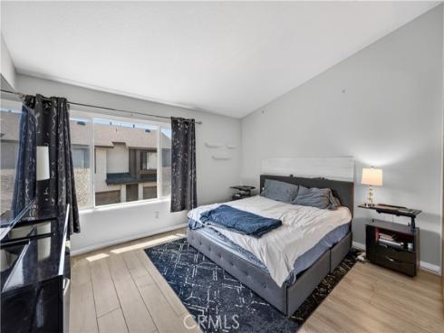 1363 N Schooner , Anaheim, CA