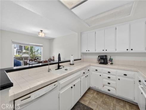 1363 N Schooner , Anaheim, CA