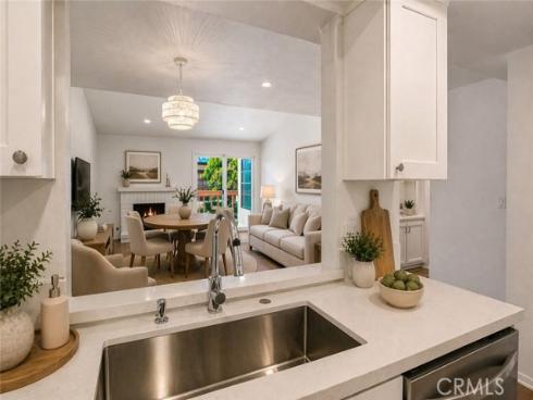 2609 W Cameron 224 Court, Anaheim, CA