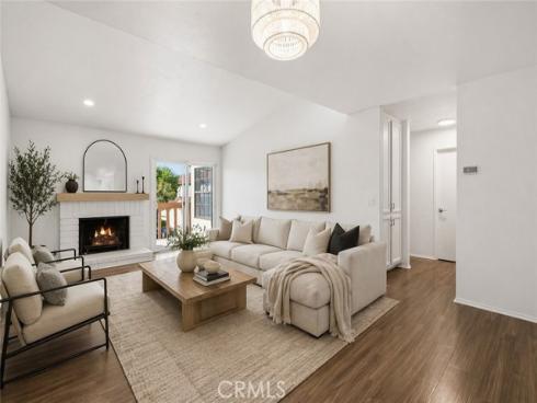 2609 W Cameron 224 Court, Anaheim, CA
