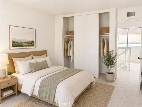 961 W Lamark , Anaheim, CA