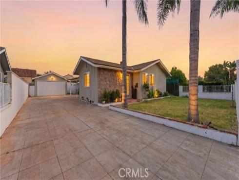 1214 N Holly , Anaheim, CA