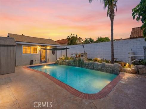 1214 N Holly , Anaheim, CA