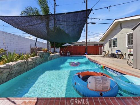 1214 N Holly , Anaheim, CA