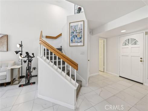 512 S Hollydale , Anaheim, CA