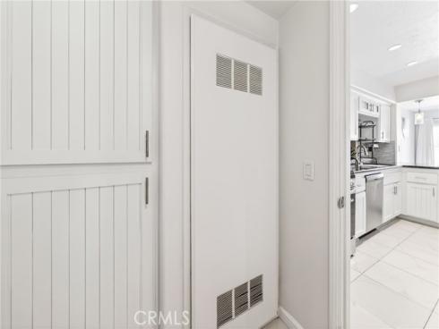 512 S Hollydale , Anaheim, CA