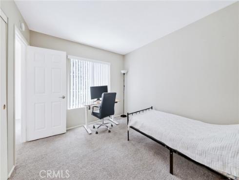 512 S Hollydale , Anaheim, CA