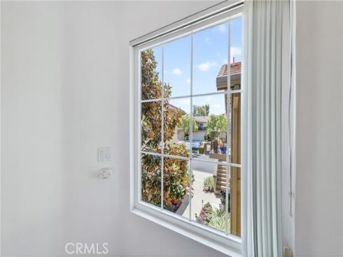 512 S Hollydale , Anaheim, CA