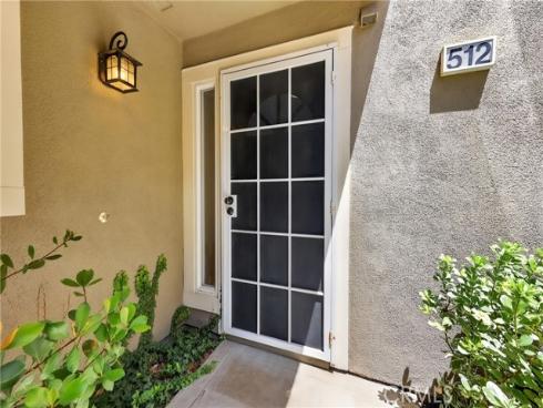 512 S Hollydale , Anaheim, CA