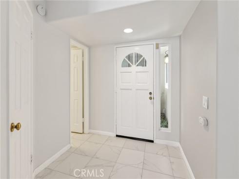 512 S Hollydale , Anaheim, CA