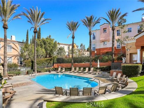 1000 S Volterra , Anaheim, CA