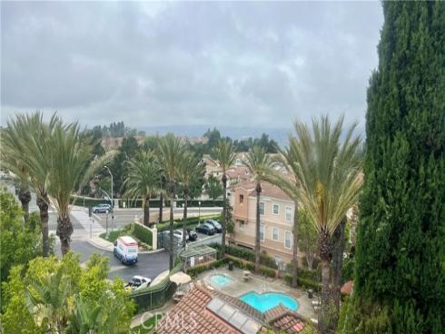 1000 S Volterra , Anaheim, CA