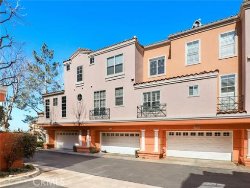 1000 S Volterra , Anaheim, CA