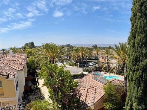 1000 S Volterra , Anaheim, CA