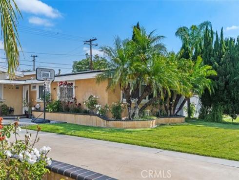 2113 W Niobe , Anaheim, CA