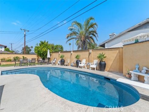2113 W Niobe , Anaheim, CA