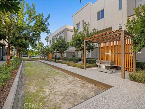 1891 S Union 99 , Anaheim, CA