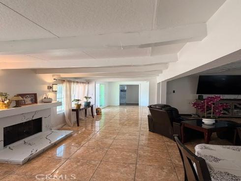 1407 W Colonial , Anaheim, CA