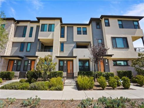 2941 W. Lincoln Ave 3