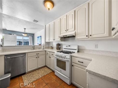 931 S Sutter Creek , Anaheim, CA