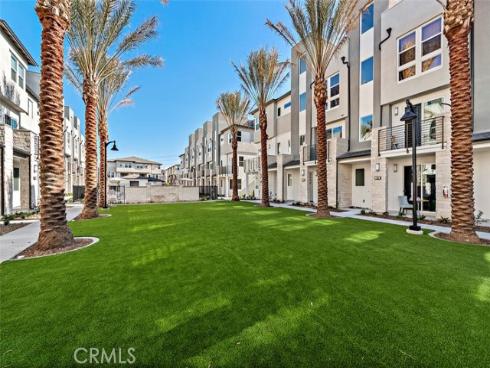1826 W Bushell St , Anaheim, CA