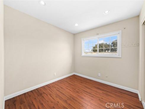 1804 W Glenoaks Avenue, Anaheim, CA