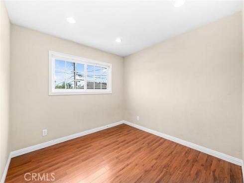 1804 W Glenoaks Avenue, Anaheim, CA