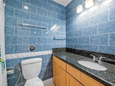 1804 W Glenoaks Avenue, Anaheim, CA