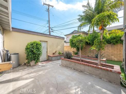 1804 W Glenoaks Avenue, Anaheim, CA