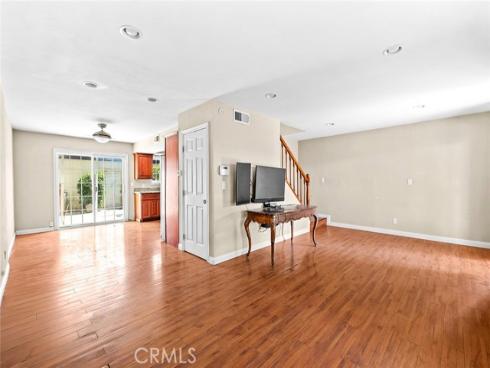 1804 W Glenoaks Avenue, Anaheim, CA