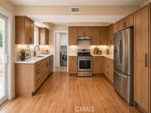 1804 W Glenoaks Avenue, Anaheim, CA
