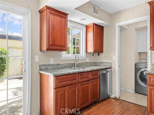 1804 W Glenoaks Avenue, Anaheim, CA