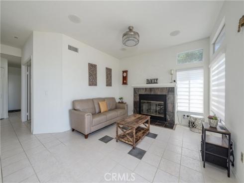 1011 S Mountcrest Court, Anaheim, CA
