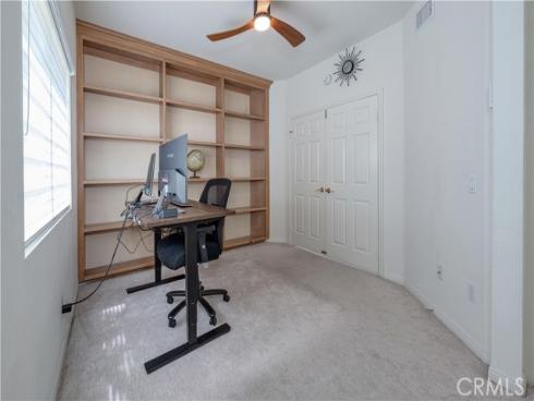 1011 S Mountcrest Court, Anaheim, CA