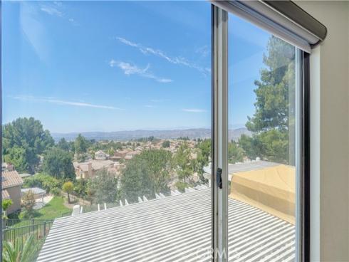 1011 S Mountcrest Court, Anaheim, CA