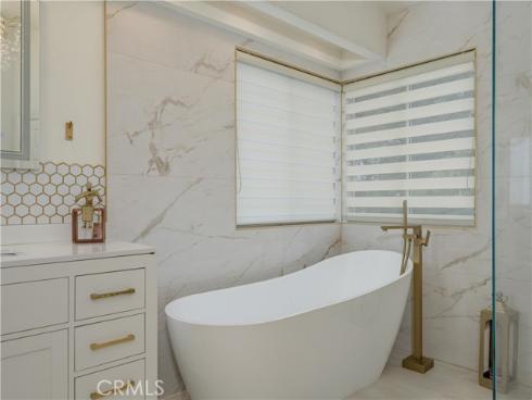 1011 S Mountcrest Court, Anaheim, CA