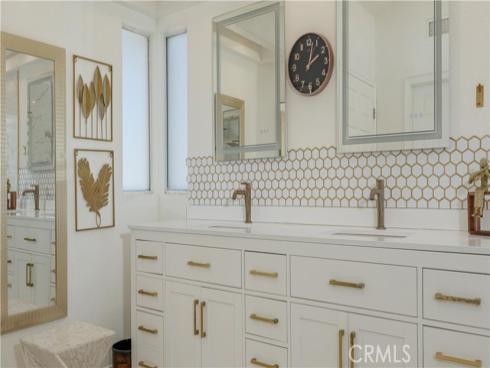 1011 S Mountcrest Court, Anaheim, CA