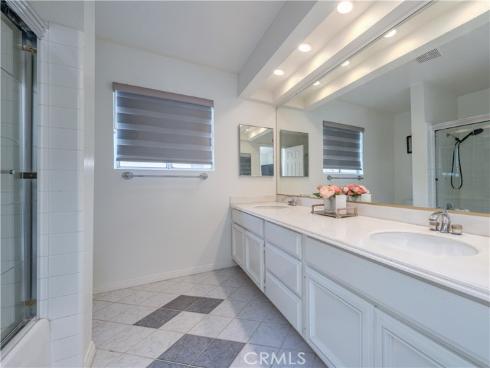 1011 S Mountcrest Court, Anaheim, CA