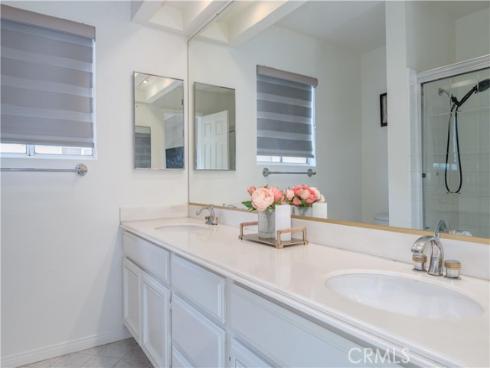 1011 S Mountcrest Court, Anaheim, CA