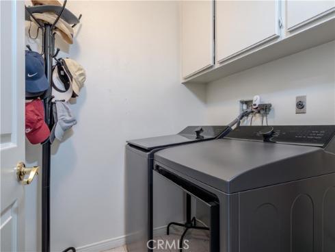 1011 S Mountcrest Court, Anaheim, CA