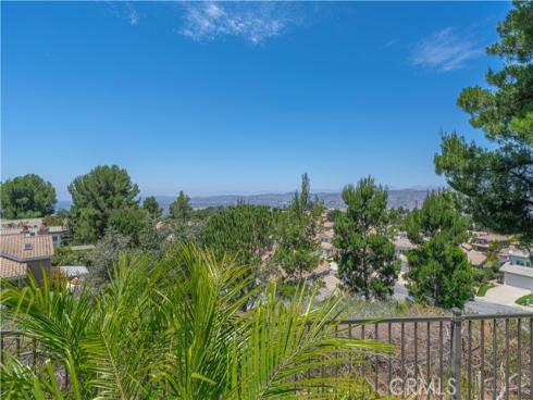 1011 S Mountcrest Court, Anaheim, CA