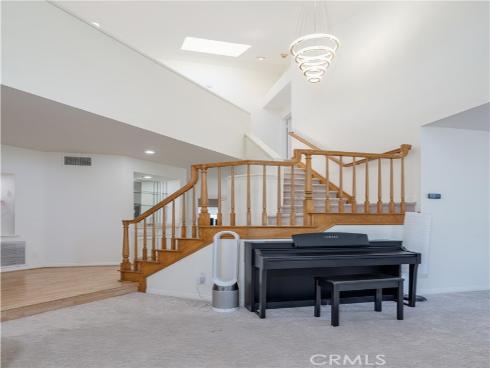 1011 S Mountcrest Court, Anaheim, CA