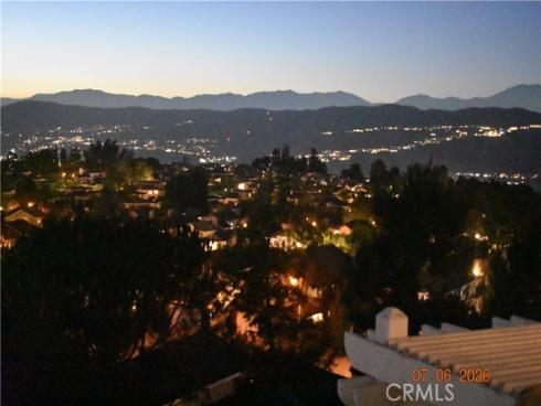 1011 S Mountcrest Court, Anaheim, CA