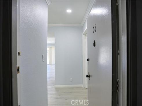 278 N. Wilshire C8