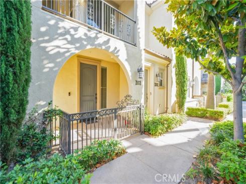 557 S Kroeger , Anaheim, CA