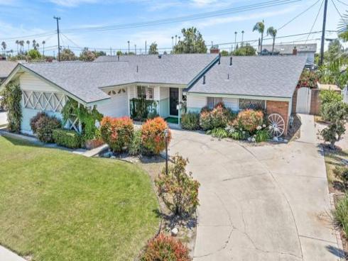 8822 Lola Avenue, Anaheim, CA