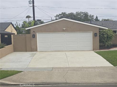 3619 W Myra Avenue, Anaheim, CA