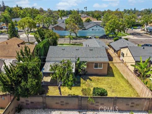 3619 W Myra Avenue, Anaheim, CA